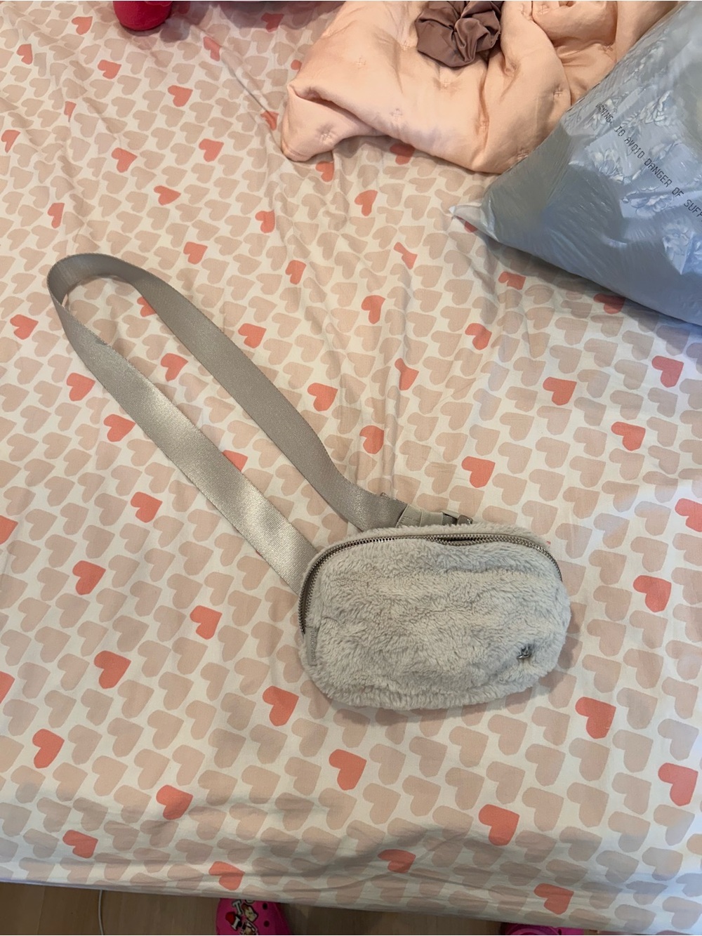 Faux Fur Crossbody Belt Bag - Gray